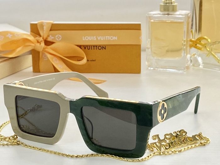 Louis Vuitton Sunglasses Top Quality LVS00986